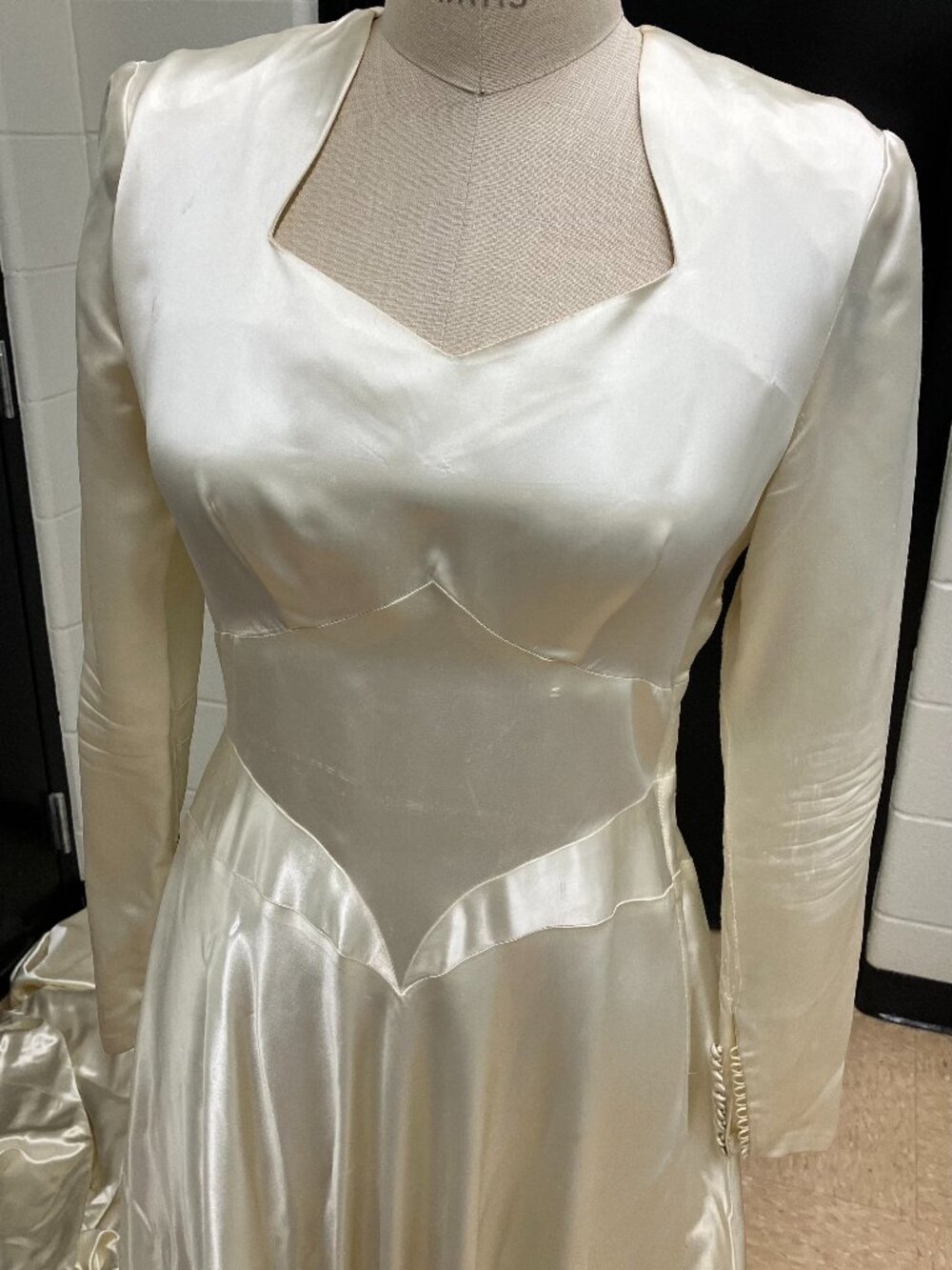 1940s era Wedding Dress with Train